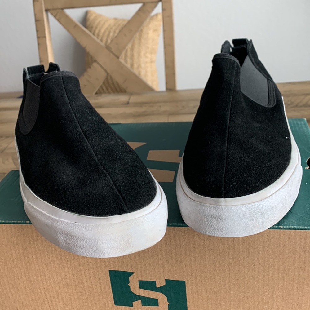 State Footwear Felton Black Suede Slip Ons size 9 - Picture 3 of 10